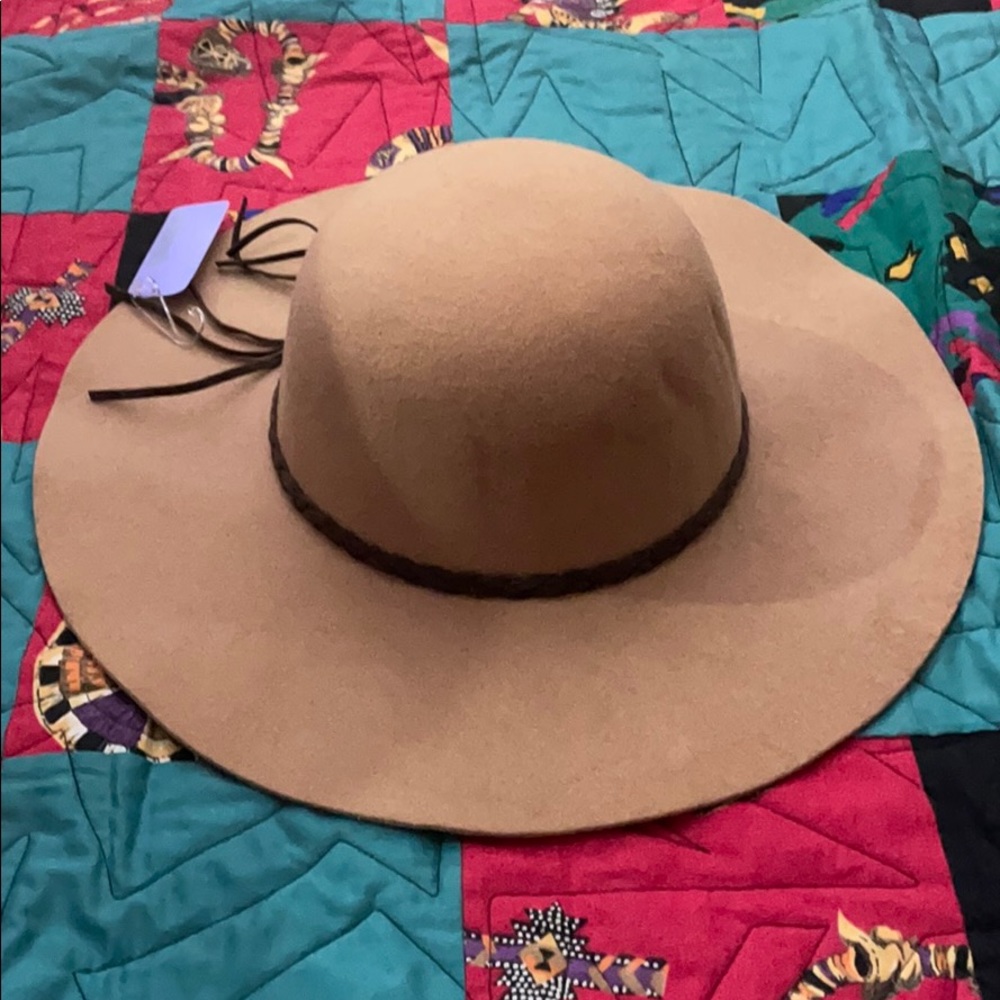 Tan sun hat
